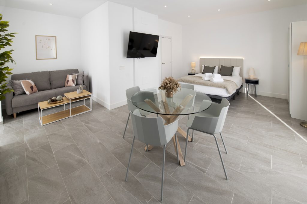 Ático muy amplio y luminoso con terraza